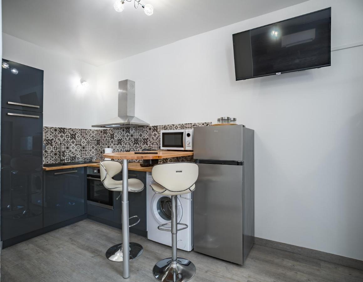 Apartament Studio Du Palais - Terrasse- Hypercentre Troyes Zewnętrze zdjęcie